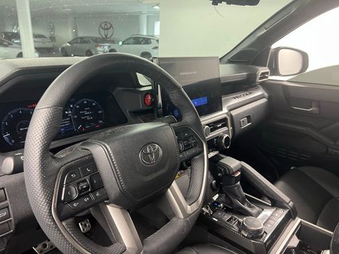 Used 2024 Toyota Tacoma TRD Sport w/ TRD Sport Premium Package image 8