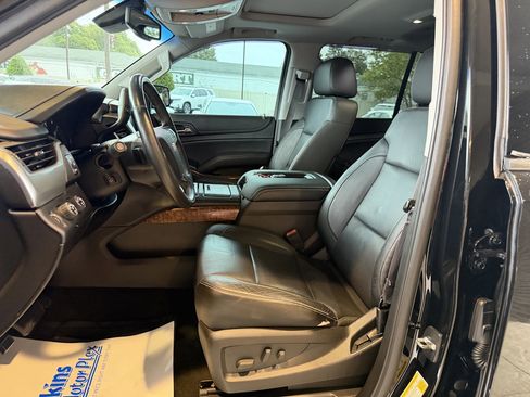 Used 2015 Chevrolet Tahoe LTZ AWD/4WD image 12