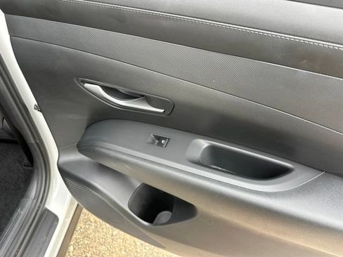 Certified 2025 Hyundai Tucson SEL AWD/4WD image 18
