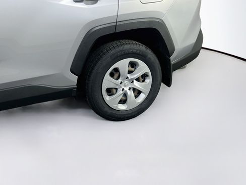 Used 2019 Toyota RAV4 LE w/ All Weather Liner Package AWD/4WD image 28