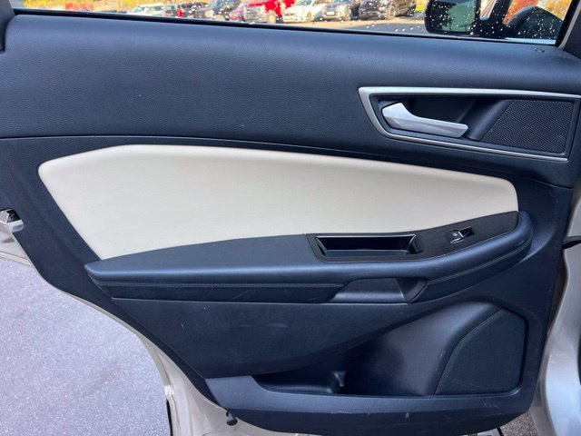Used 2018 Ford Edge SEL w/ Equipment Group 201A AWD/4WD image 17