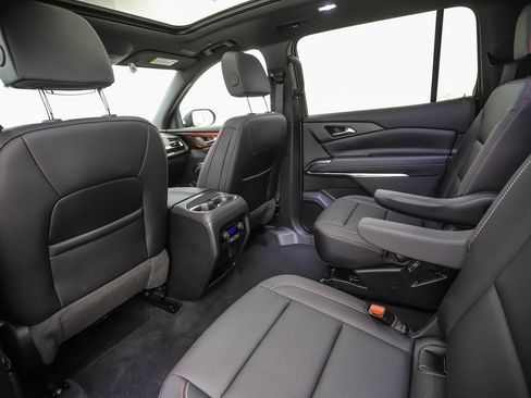 Used 2025 Chevrolet Traverse Z71 w/ Driver Confidence Package AWD/4WD image 22