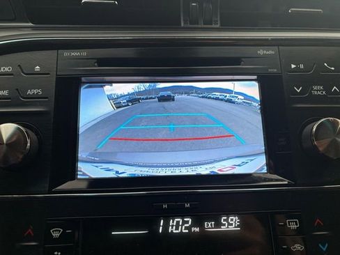 Used 2018 Toyota Avalon XLE Premium image 5