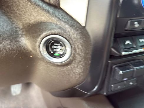 Used 2020 GMC Sierra 1500 SLT AWD/4WD image 23