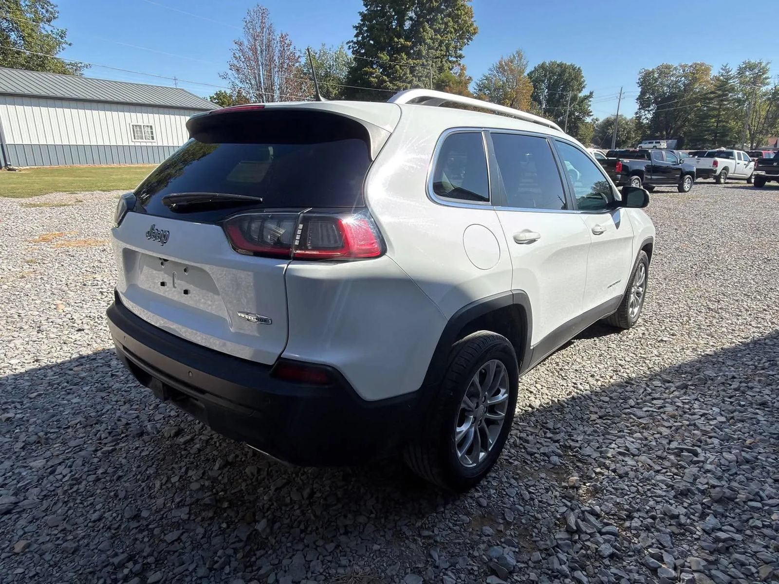 Used 2019 Jeep Cherokee Latitude Plus w/ Comfort/Convenience Group FWD image 5