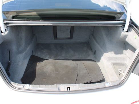 Used 2013 BMW 750Li image 39