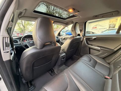 Used 2015 Volvo V60 T5 Platinum AWD/4WD image 12