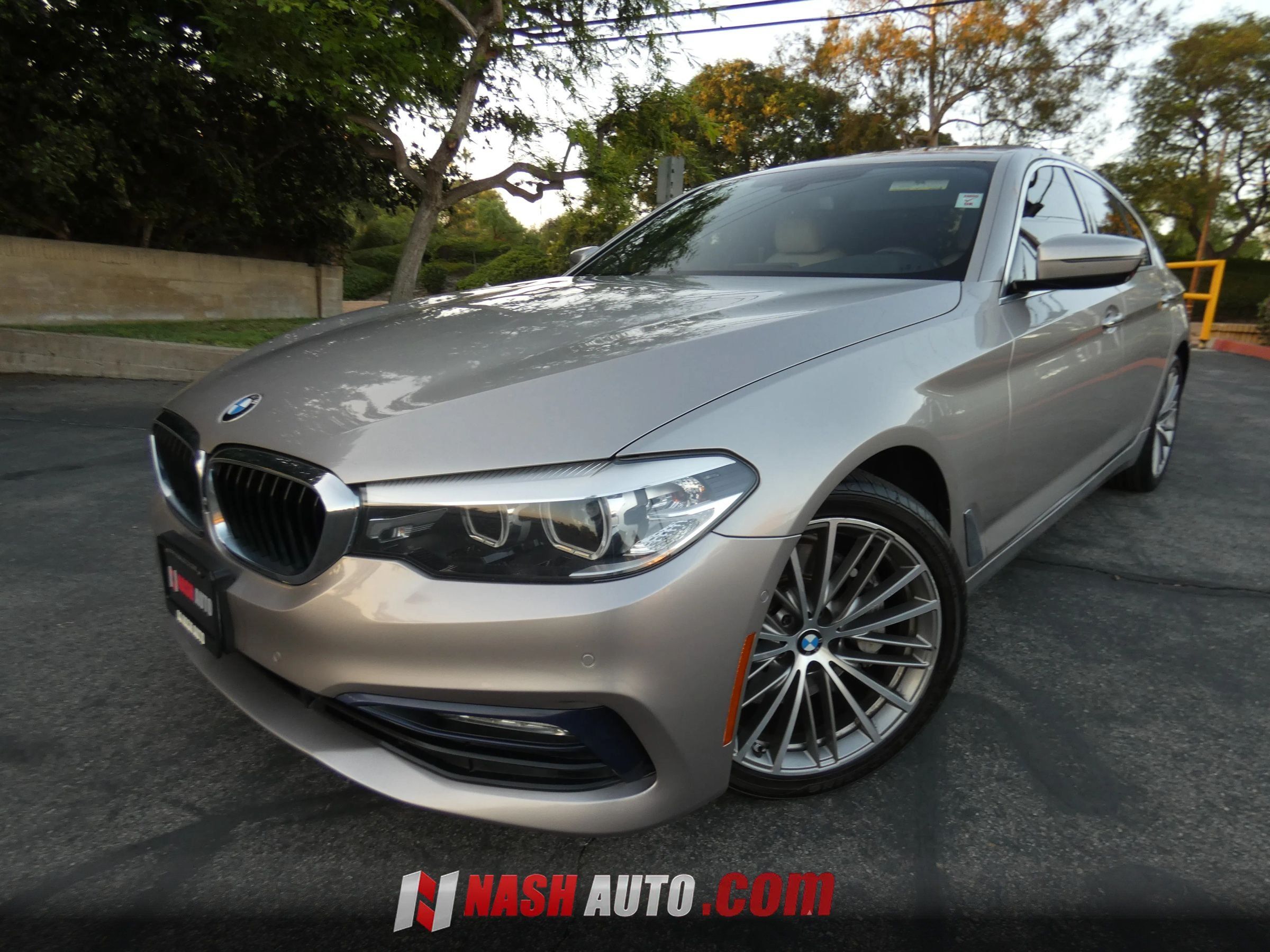 Used 2018 BMW 540i RWD image 11