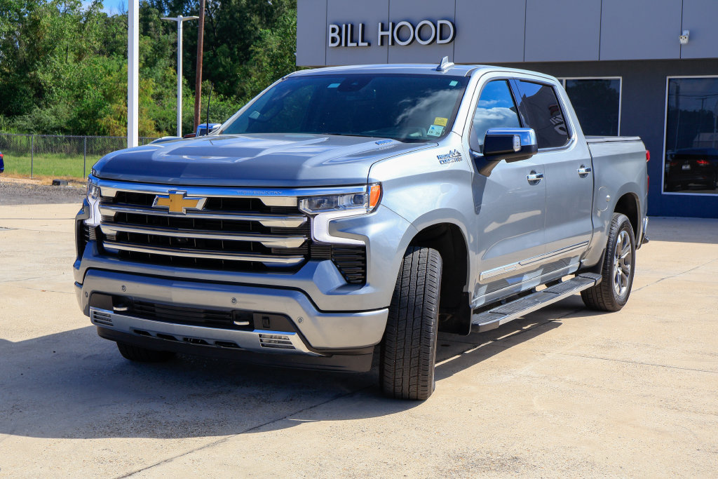 Used 2024 Chevrolet Silverado 1500 High Country RWD image 23
