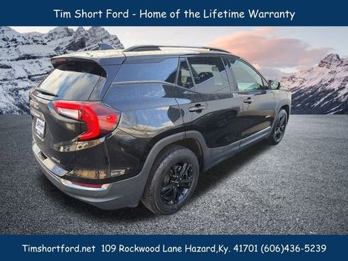 Used 2022 GMC Terrain AT4 w/ Infotainment Package II image 5