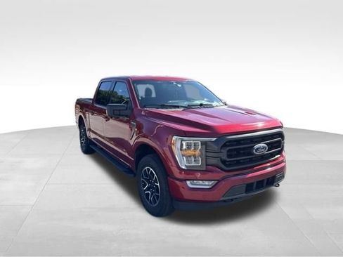 Used 2021 Ford F150 XLT w/ Equipment Group 302A High AWD/4WD image 4