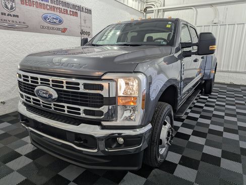 Used 2026 Ford F350 XLT AWD/4WD image 3
