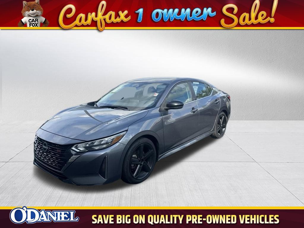 Used 2024 Nissan Sentra SR FWD image 1