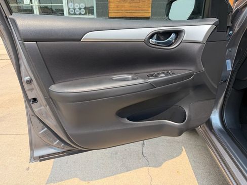 Used 2018 Nissan Sentra S w/ S Midnight Style Package FWD image 18