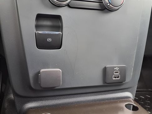 New 2025 Ford Explorer 4WD Police Interceptor image 8