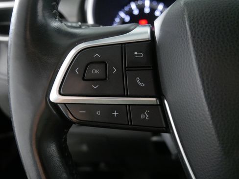 Used 2021 Toyota Highlander XLE image 27