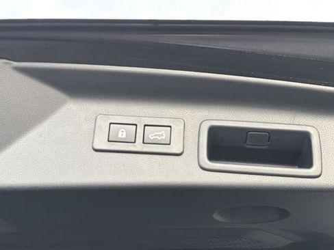 Used 2026 Subaru Forester Premium image 15