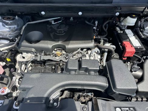 Used 2023 Toyota RAV4 LE FWD image 10
