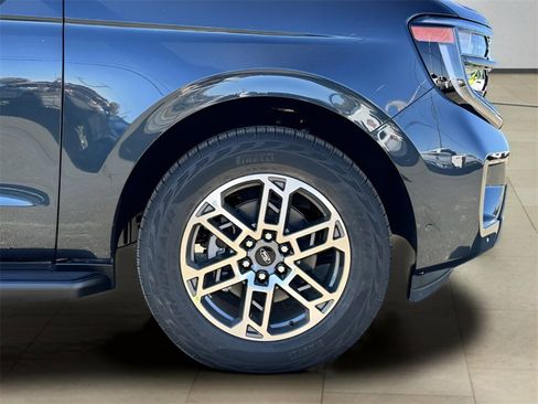 New 2025 Ford Expedition Max Active image 45