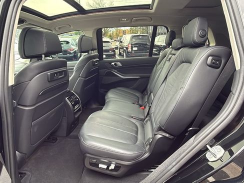 Used 2019 BMW X7 xDrive40i w/ Premium Package AWD/4WD image 12
