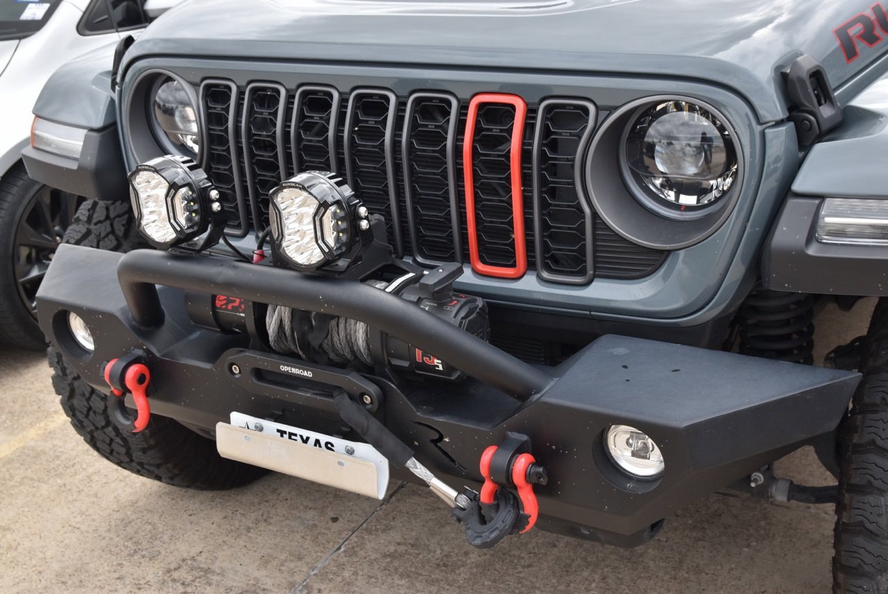 Used 2025 Jeep Gladiator Rubicon w/ Convenience Group AWD/4WD image 14