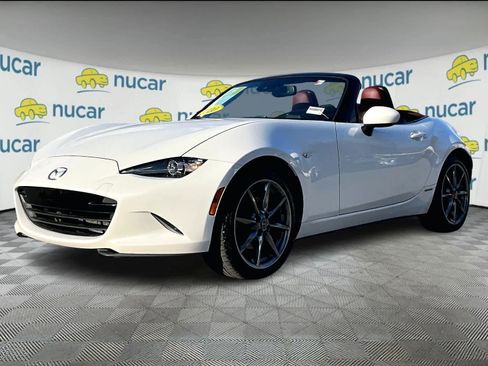 Used 2020 MAZDA MX-5 Miata 100th Anniversary image 3