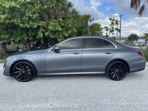 Used 2019 Mercedes-Benz E 300 4MATIC w/ Premium 1 Package image 3
