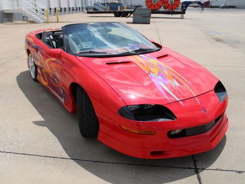 Used 1997 Chevrolet Camaro LT w/ Preferred Equipment Group 2 RWD image 20