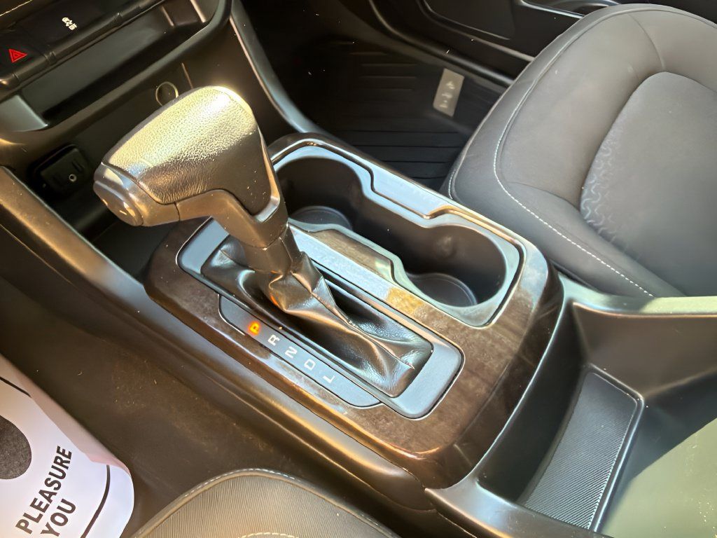Used 2020 GMC Canyon SLE w/ Elevation Edition RWD image 26