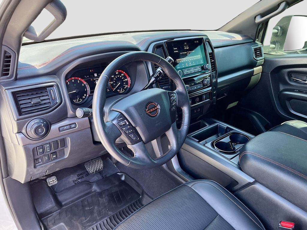 Used 2023 Nissan Titan PRO-4X w/ Off Road Protection Package AWD/4WD image 9