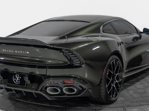 Used 2025 Aston Martin Vanquish image 8