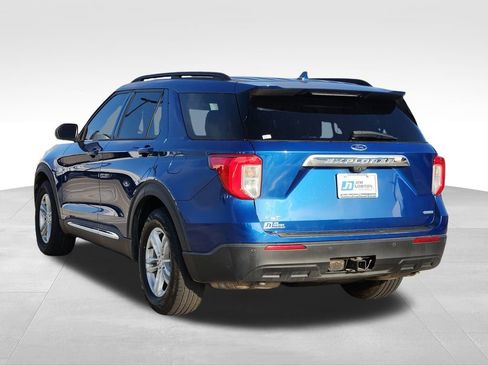 Used 2020 Ford Explorer XLT image 6