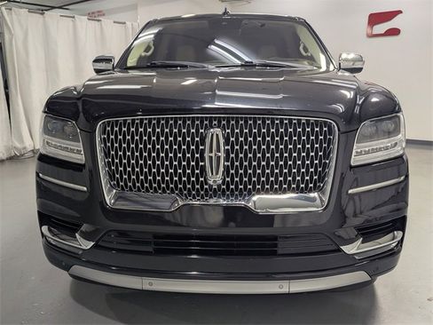 Used 2020 Lincoln Navigator Black Label w/ Cargo Convenience Package image 29