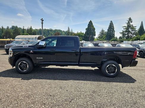 New 2026 RAM 2500 Laramie AWD/4WD image 4