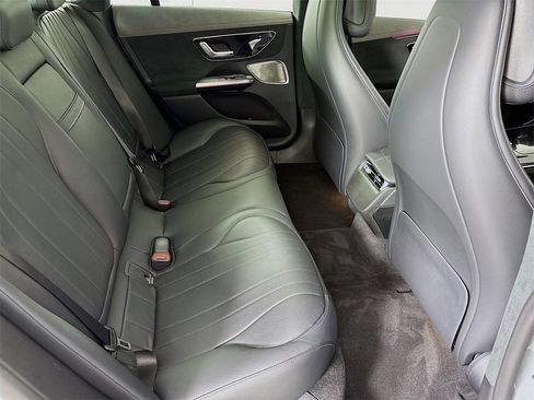 Certified 2023 Mercedes-Benz EQE 500 4MATIC Sedan image 32