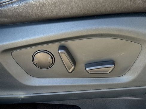 Used 2021 Ford Explorer Limited w/ Equipment Group 301A image 31