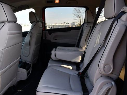 New 2026 Honda Odyssey Touring image 16