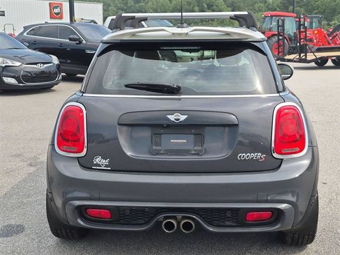 Used 2018 MINI Cooper S FWD image 4