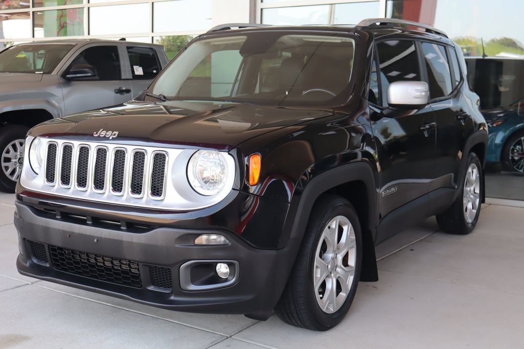 Used 2017 Jeep Renegade Limited FWD image 3