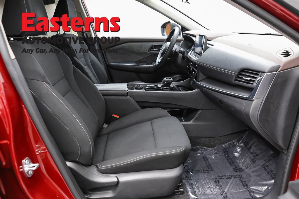 Used 2023 Nissan Rogue S AWD/4WD image 26