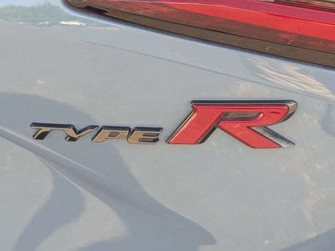 Used 2024 Honda Civic Type R image 15