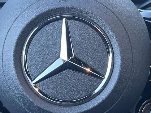 New 2025 Mercedes-Benz GLC 43 AMG 4MATIC image 30