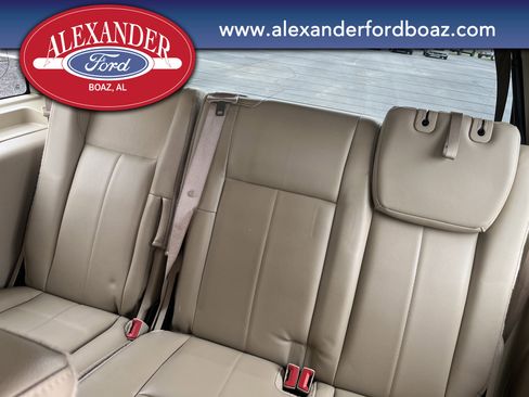 Used 2013 Ford Expedition XLT image 20
