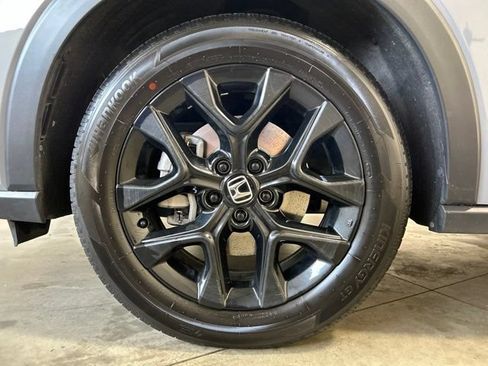 Certified 2025 Honda HR-V Sport image 11