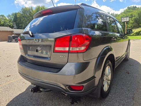 Used 2014 Dodge Journey SXT w/ Flexible Seating Group FWD image 9