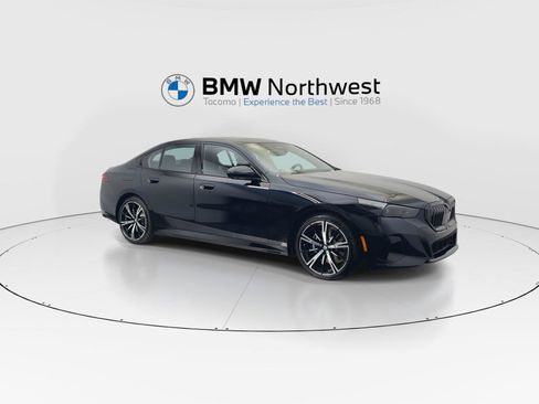New 2027 BMW 530i xDrive w/ M Sport Package AWD/4WD image 6