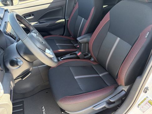 New 2025 Nissan Versa SR w/ Trunk Package FWD image 21