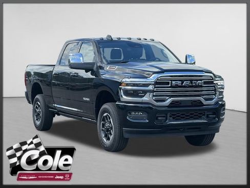 Used 2025 RAM 2500 Laramie AWD/4WD image 1
