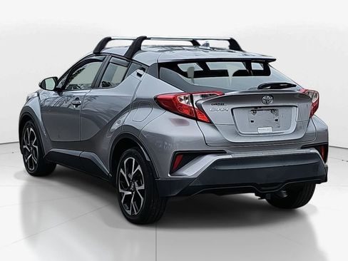 Used 2018 Toyota C-HR XLE image 5