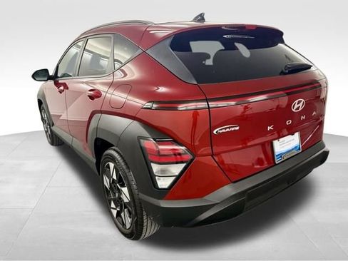 Certified 2025 Hyundai Kona SEL image 6